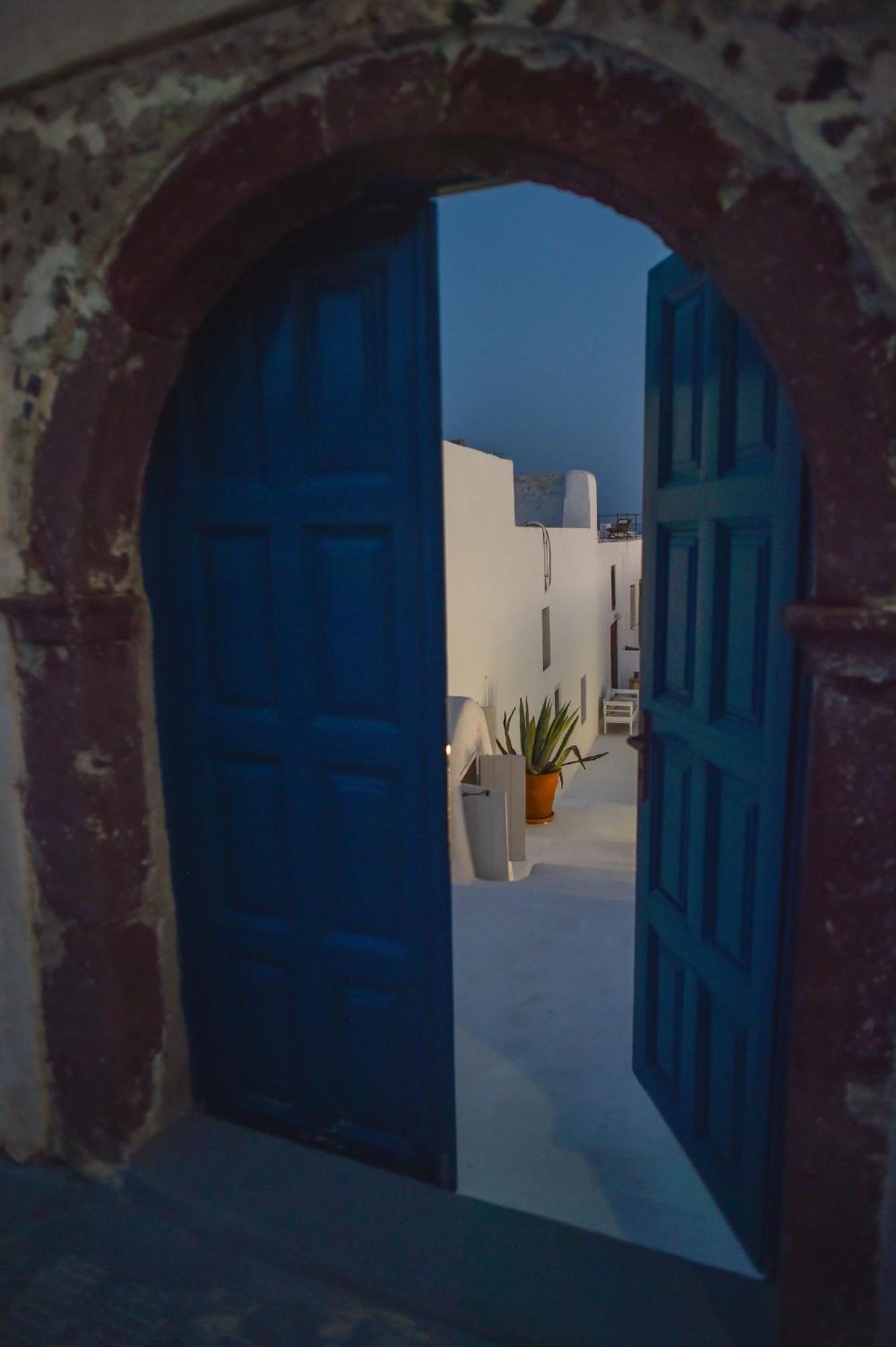 Art Canava Luxury Villas Fira  Exterior photo