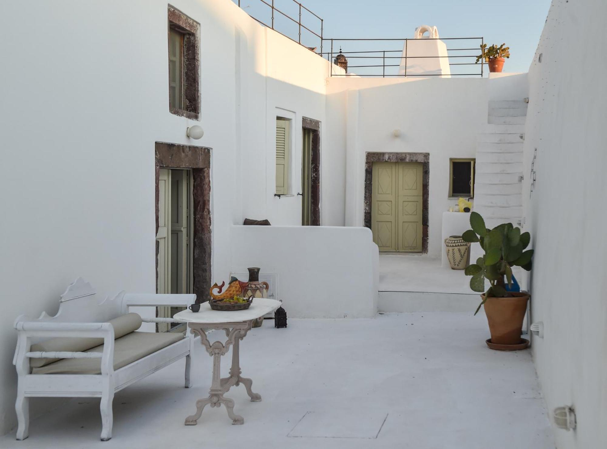 Art Canava Luxury Villas Fira  Exterior photo