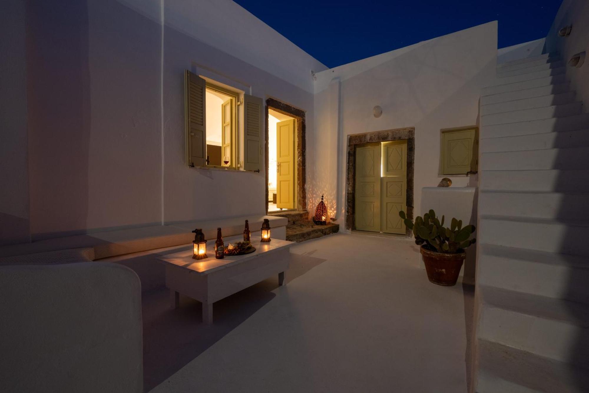 Art Canava Luxury Villas Fira  Exterior photo